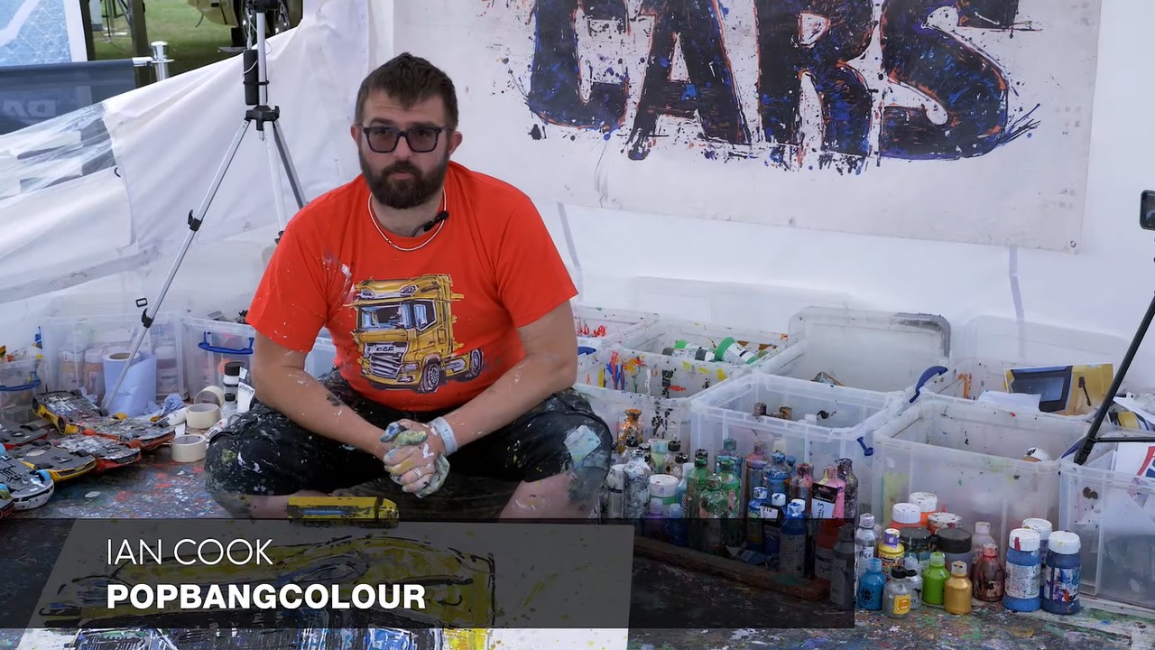 Video: POPBANGCOLOUR painting for DAF at Truckfest Peterborough